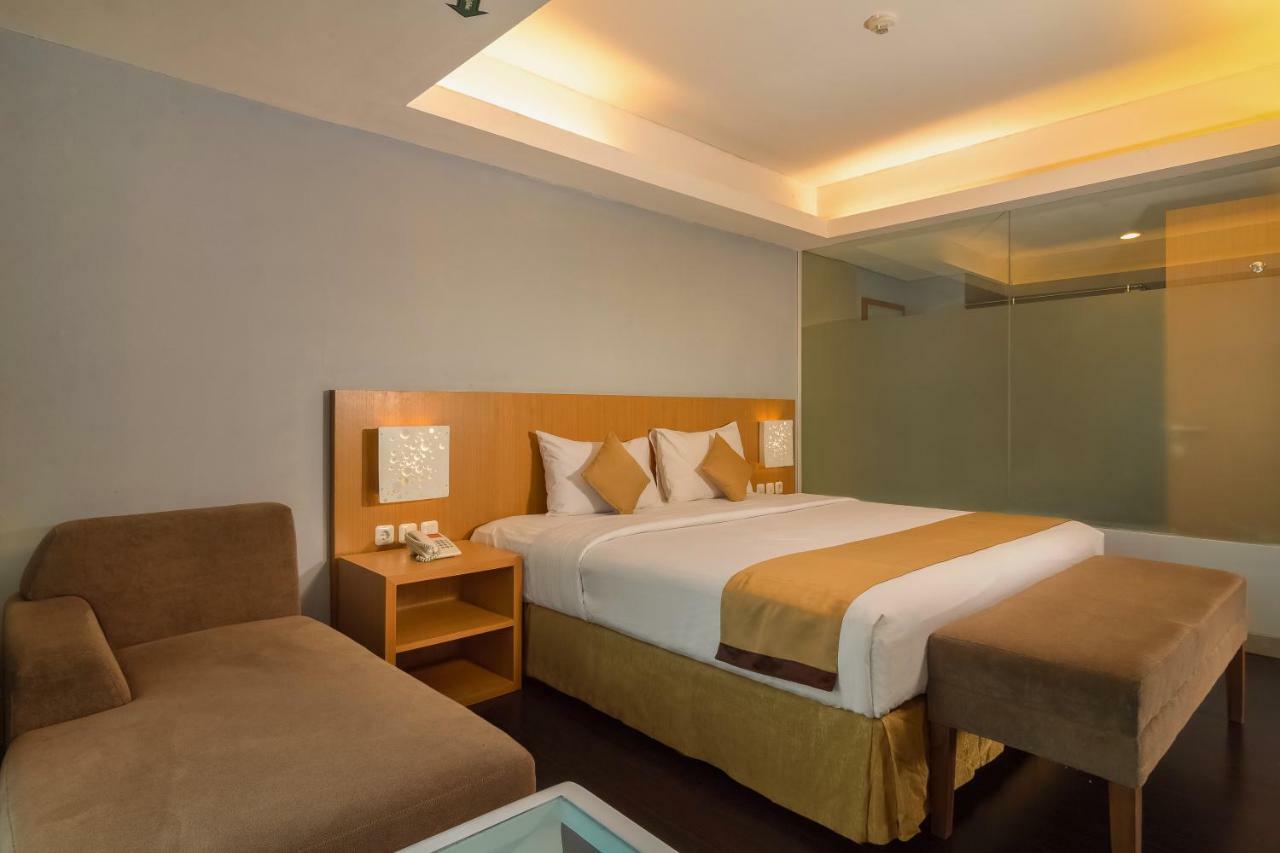 Kyriad Royal Bali 3*