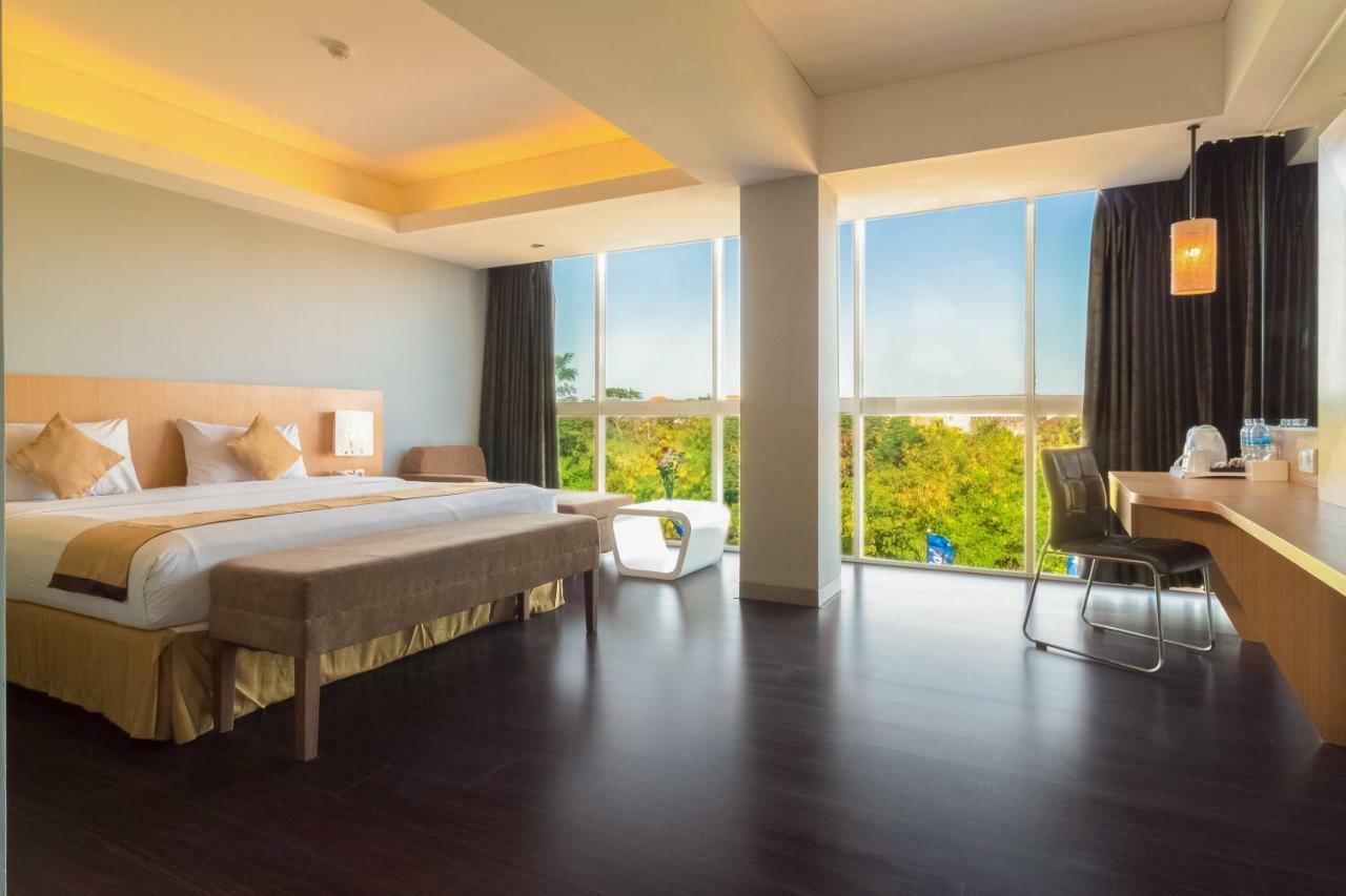 Kyriad Royal Bali Hotel 3*